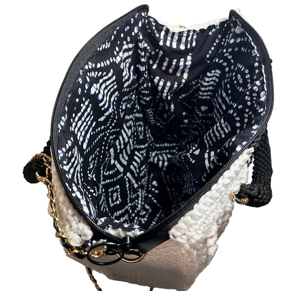 Boho Black and White Shoulder Handbag - Picture 2 of 5